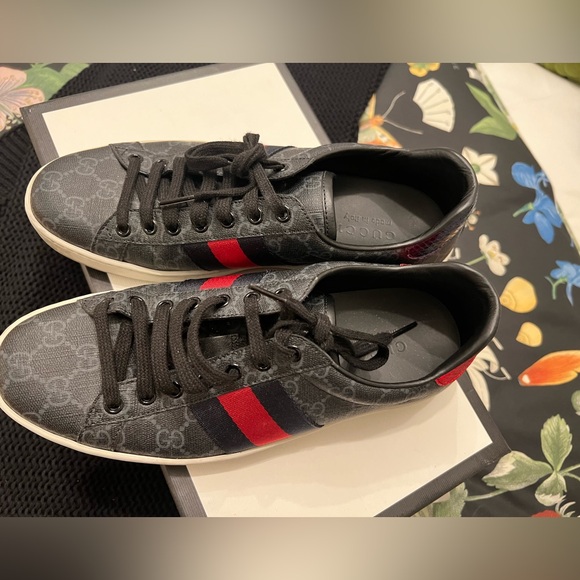 Gucci Supreme Men’s Sneaker Black GG Print with Red and Blue Stripe Sz 7 - Picture 9 of 10